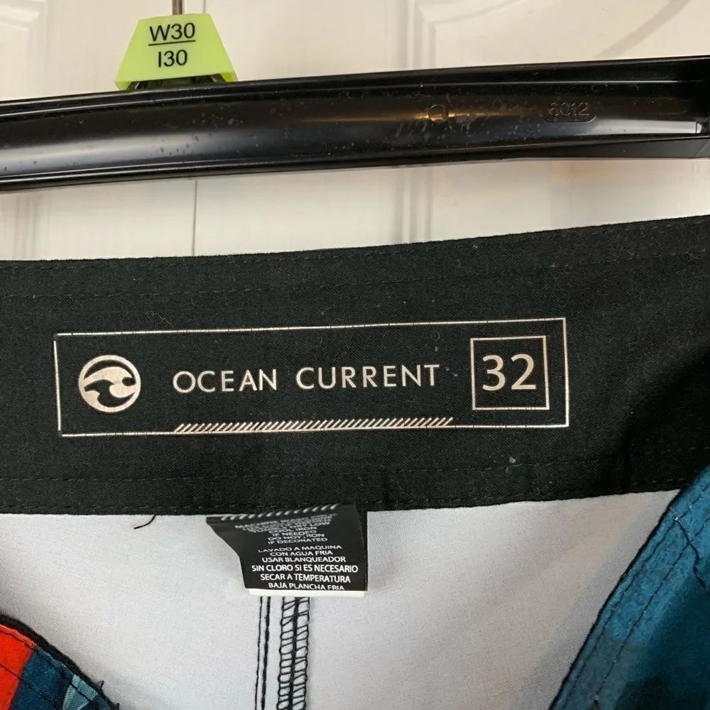 Ocean Current Board Shorts‎ - Picture 3 of 3